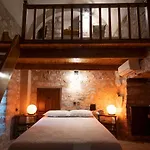 Aparthotel Arapakis Historic Castle Pírgos Dhiroú