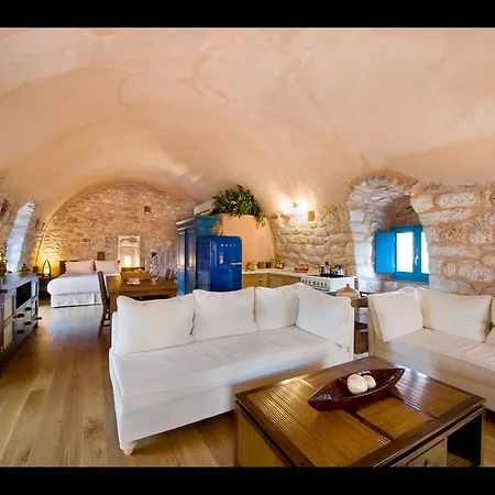 Aparthotel Arapakis Historic Castle 4*