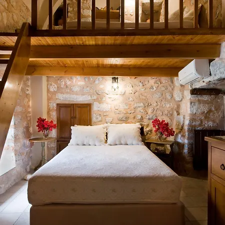 Arapakis Historic Castle 4* Pírgos Dhiroú