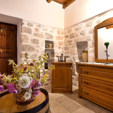 Arapakis Historic Castle Hotel apartamentowy 4*