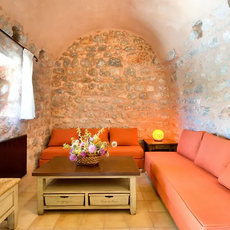 Arapakis Historic Castle Hotel apartamentowy 4*
