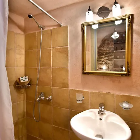 Arapakis Historic Castle Hotel apartamentowy