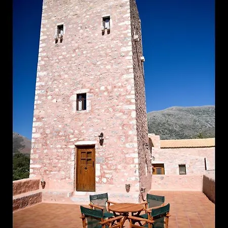 Arapakis Historic Castle Aparthotel 4*