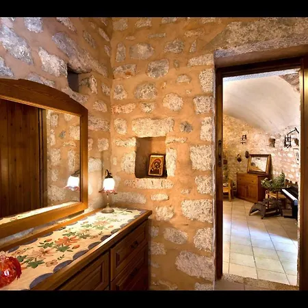 Arapakis Historic Castle