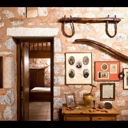 Apart Otel Arapakis Historic Castle 4*