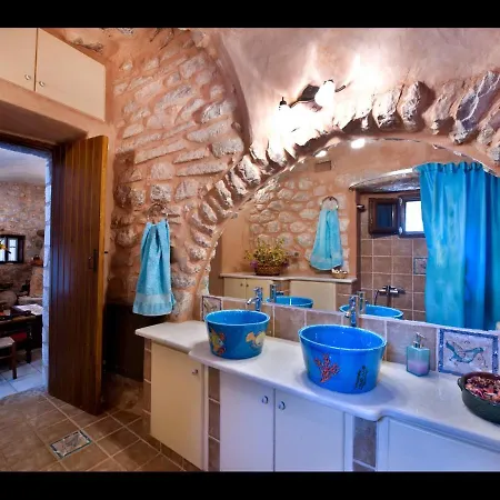 Hotel apartamentowy Arapakis Historic Castle 4*