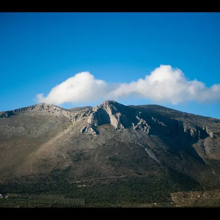 Hotel apartamentowy Arapakis Historic Castle 4*