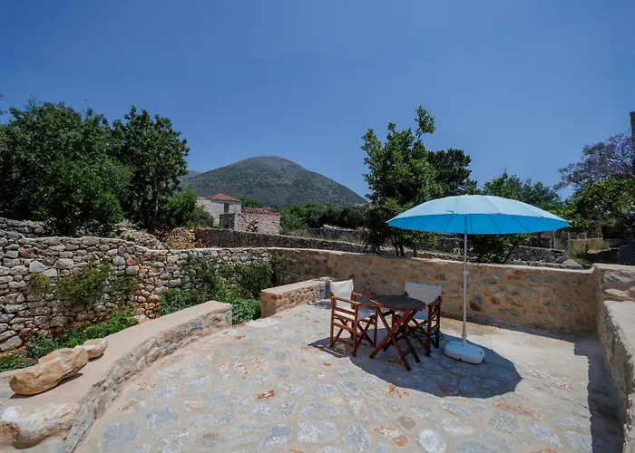 Arapakis Historic Castle 4*