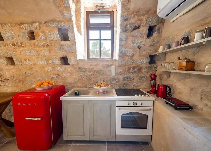 Appart hôtel Arapakis Historic Castle Pírgos Dhiroú