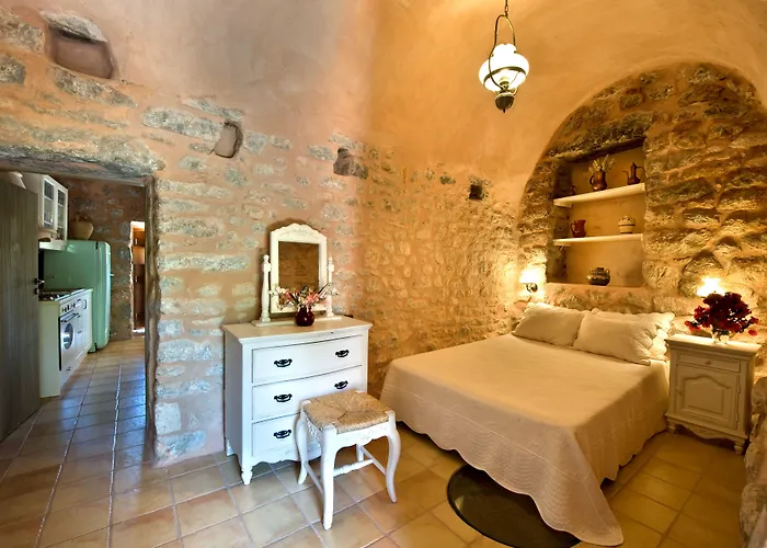 Appart hôtel Arapakis Historic Castle Pírgos Dhiroú