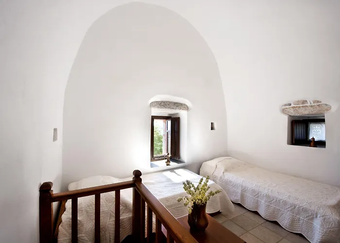 Arapakis Historic Castle Aparthotel 4*