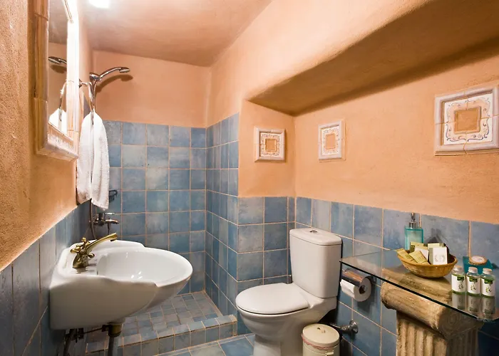 Appart hôtel Arapakis Historic Castle 4*