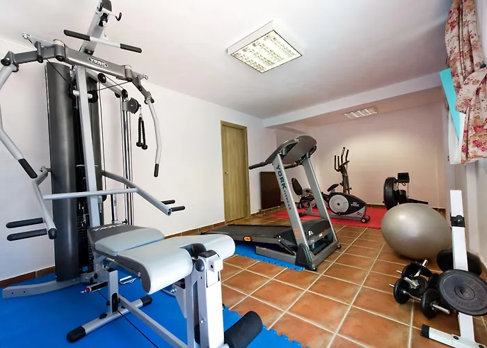 Appart hôtel Arapakis Historic Castle Pírgos Dhiroú