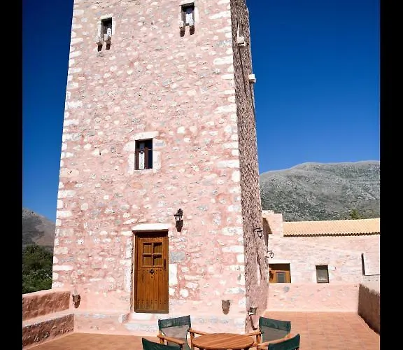 Arapakis Historic Castle Aparthotel 4*