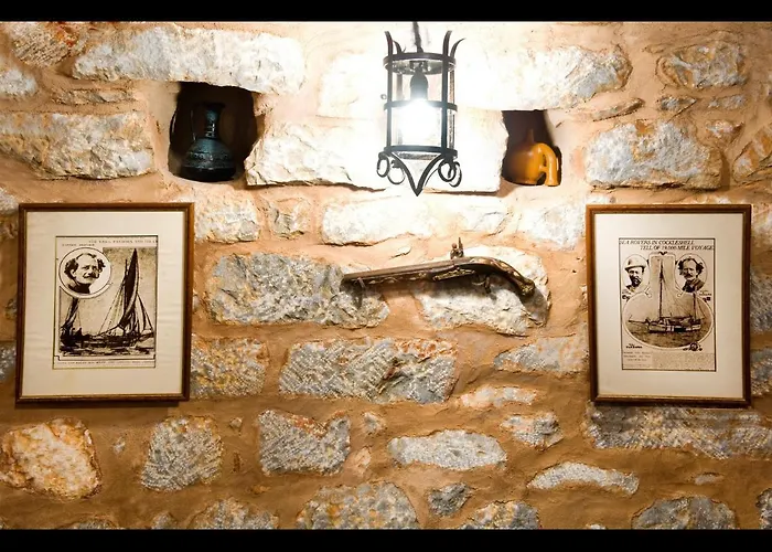 Arapakis Historic Castle 4*